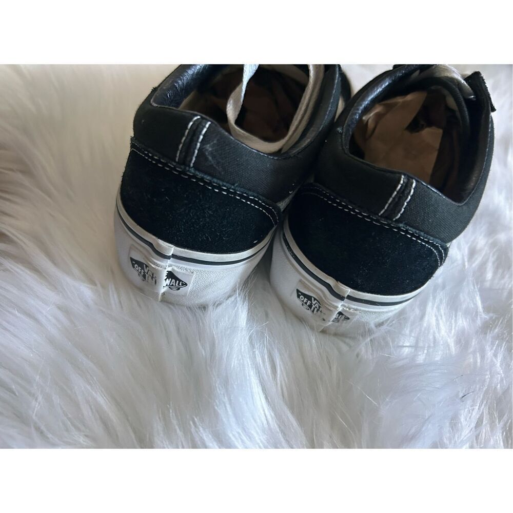 Vans Women's or men’s  Black and White Trainers unisex men’s 7 women’s 8.5 - Picture 2 of 7
